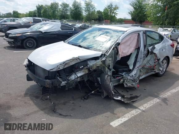 2019 Hyundai Elantra SEL с VIN KMHD84LF6KU784726, выставлен на аукционе IAAI как лот 42757564 с пробегом 41 203 миль миль и . История ставок и продаж доступна на DreamBid. Изображение 2.