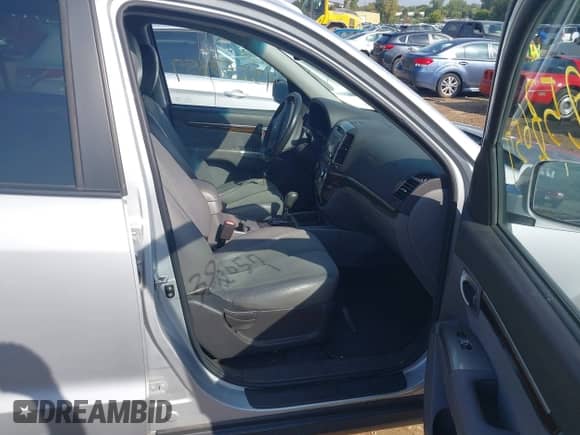 2010 Hyundai Santa Fe SE with VIN 5NMSHDAG8AH407649, listed as a IAAI auction lot 43253657 with 167,850 mi miles and . Bid and sale history available at DreamBid. Image 5.