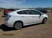 2015 Toyota Prius Three z VIN JTDKN3DU0F0417765, wystawiony jako Copart lot #61167825 z przebiegiem Nie podano mil oraz Szkoda całkowita • Salvage title. Historia ofert i sprzedaży dostępna na DreamBid. Obrazek 3.