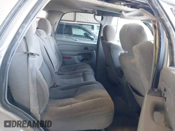 2005 Chevrolet Tahoe LS with VIN 1GNEC13T65J172986, listed as a IAAI auction lot 41449674 with 252,129 mi miles and . Bid and sale history available at DreamBid. Image 8.
