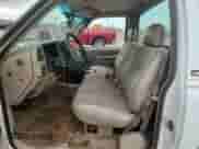 1998 GMC Sierra 1500 z VIN 1GTEC14W8WZ549323, wystawiony jako Copart lot #62981455 z przebiegiem 189 237 mil mil oraz Szkoda całkowita • Salvage title. Historia ofert i sprzedaży dostępna na DreamBid. Obrazek 7.