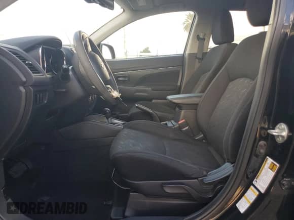 2021 Mitsubishi Outlander ES with VIN JA4APUAUXMU027420, listed as a Copart auction lot 89681695 with 121,814 mi miles and Salvage title. Bid and sale history available at DreamBid. Image 7.