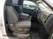 2012 Ram 1500 ST z VIN 3C6JD6DP3CG136360, wystawiony jako Copart lot #62033915 z przebiegiem 159 430 mil mil oraz Czysty tytuł • Clean title. Historia ofert i sprzedaży dostępna na DreamBid. Obrazek 10.