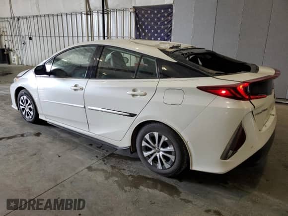2020 Toyota Prius LE with VIN JTDKARFP2L3159619, listed as a Copart auction lot 68156685 with 107,295 mi miles and Salvage title. Bid and sale history available at DreamBid. Image 2.