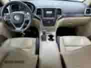 2017 Jeep Grand Cherokee Limited с VIN 1C4RJFBG1HC841918, выставлен на аукционе Copart как лот 71469665 с пробегом 67 924 миль миль и Списание • Salvage title. История ставок и продаж доступна на DreamBid. Изображение 8.