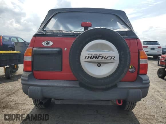 1999 Chevrolet Tracker с VIN 2CNBJ18C4X6915828, выставлен на аукционе Copart как лот 62649625 с пробегом 142 216 миль миль и Списание • Salvage title. История ставок и продаж доступна на DreamBid. Изображение 6.