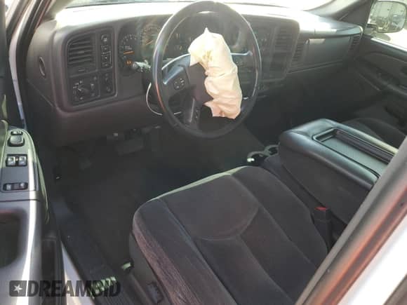 2005 GMC Sierra 1500 SLE с VIN 1GTEK19V05Z247736, выставлен на аукционе Copart как лот 48912075 с пробегом 78 481 миль миль и Списание • Salvage title. История ставок и продаж доступна на DreamBid. Изображение 8.