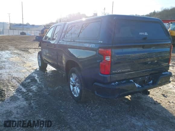 2019 Chevrolet Silverado 1500 Custom с VIN 1GCRYBEH4KZ345976, выставлен на аукционе IAAI как лот 41622043 с пробегом 102 321 миль миль и . История ставок и продаж доступна на DreamBid. Изображение 3.