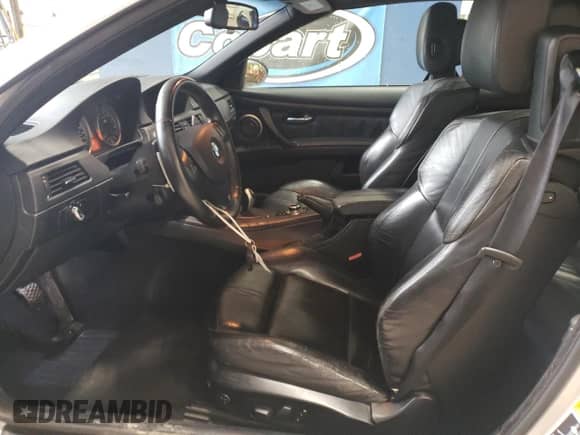 2013 BMW M3 с VIN WBSDX9C50DE785467, выставлен на аукционе Copart как лот 79919824 с пробегом 125 667 миль миль и Списание • Salvage title. История ставок и продаж доступна на DreamBid. Изображение 7.