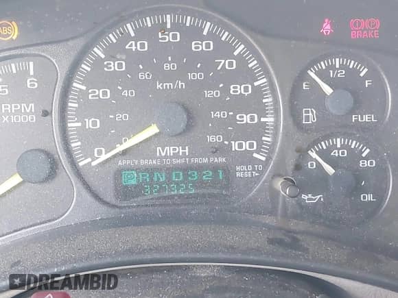 2000 Chevrolet Silverado 1500 LS z VIN 1GCEC19V2YZ307288, wystawiony jako IAAI lot #42575686 z przebiegiem 327 325 mil mil oraz . Historia ofert i sprzedaży dostępna na DreamBid. Obrazek 7.