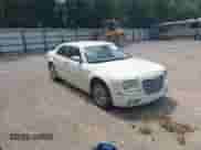 2007 Chrysler 300 C с VIN 2C3LA63HX7H651712, выставлен на аукционе IAAI как лот 43094859 с пробегом 198 895 миль миль и . История ставок и продаж доступна на DreamBid. Изображение 6.