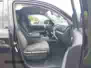 2018 Toyota Tundra SR с VIN 5TFUW5F19JX725912, выставлен на аукционе IAAI как лот 42437463 с пробегом 193 630 миль миль и . История ставок и продаж доступна на DreamBid. Изображение 5.