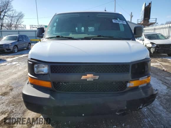 2014 Chevrolet Express Cargo with VIN 1GCWGGFA9E1105801, listed as a Copart auction lot 45789185 with 117,119 mi miles and Salvage title. Bid and sale history available at DreamBid. Image 5.