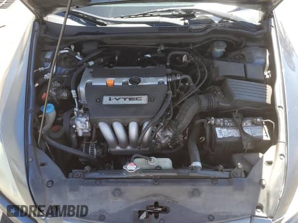 2004 Honda Accord EX z VIN JHMCM56804C027875, wystawiony jako Copart lot #66106155 z przebiegiem 231 740 mil mil oraz Szkoda całkowita • Salvage title. Historia ofert i sprzedaży dostępna na DreamBid. Obrazek 11.