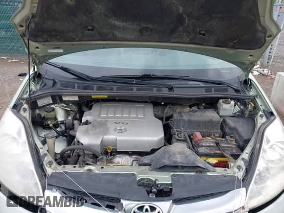 2008 Toyota Sienna XLE z VIN 5TDBK22CX8S011621, wystawiony jako IAAI lot #42274860 z przebiegiem 283 826 mil mil oraz . Historia ofert i sprzedaży dostępna na DreamBid. Obrazek 10.