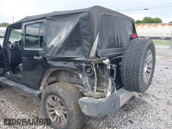 2008 Jeep Wrangler Unlimited Sahara с VIN 1J8GA59178L576014, выставлен на аукционе IAAI как лот 42788775 с пробегом 251 646 миль миль и . История ставок и продаж доступна на DreamBid. Изображение 6.