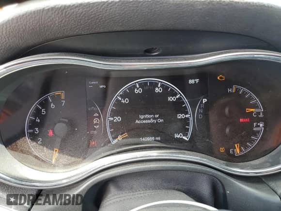 2021 Jeep Grand Cherokee Trailhawk z VIN 1C4RJFLG0MC868410, wystawiony jako Copart lot #63120925 z przebiegiem 140 986 mil mil oraz Czysty tytuł • Clean title. Historia ofert i sprzedaży dostępna na DreamBid. Obrazek 9.