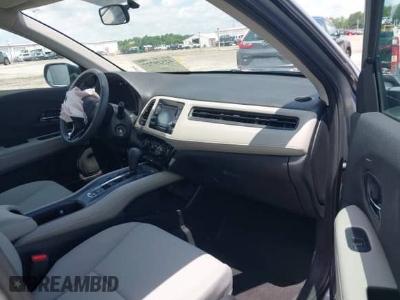 2022 Honda HR-V LX with VIN 3CZRU5H39NM716661, listed as a IAAI auction lot 42529727 with 13,600 mi miles and . Bid and sale history available at DreamBid. Image 5.