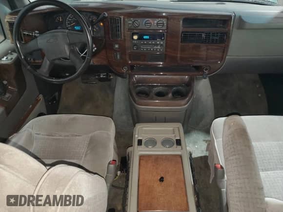 2003 Chevrolet Express Cargo YF7 Upfitter с VIN 1GBFG15T731187674, выставлен на аукционе Copart как лот 63010425 с пробегом 319 701 миль миль и Чистый • Clean title. История ставок и продаж доступна на DreamBid. Изображение 8.