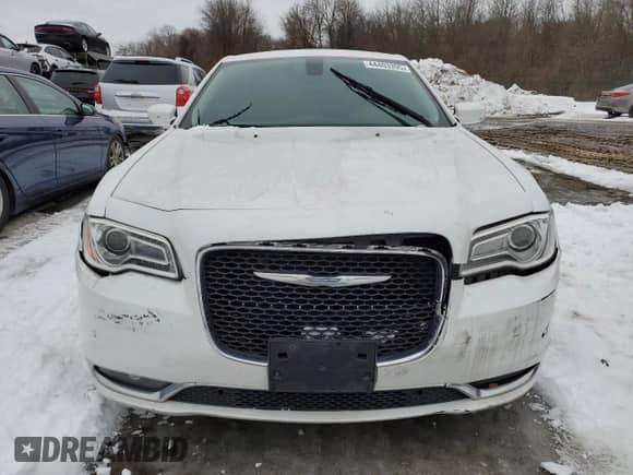 2016 Chrysler 300 Anniversary Edition с VIN 2C3CCARG2GH262025, выставлен на аукционе Copart как лот 44403395 с пробегом 127 752 миль миль и Чистый • Clean title. История ставок и продаж доступна на DreamBid. Изображение 5.