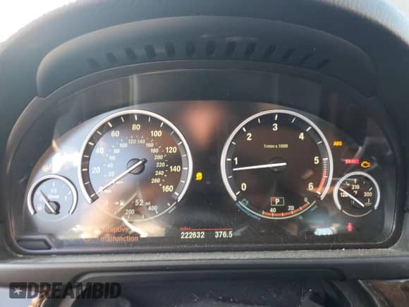 2015 BMW 5 Series 535d xDrive z VIN WBAFV3C58FD686436, wystawiony jako Copart lot #65729355 z przebiegiem 222 632 mil mil oraz Czysty tytuł • Clean title. Historia ofert i sprzedaży dostępna na DreamBid. Obrazek 9.