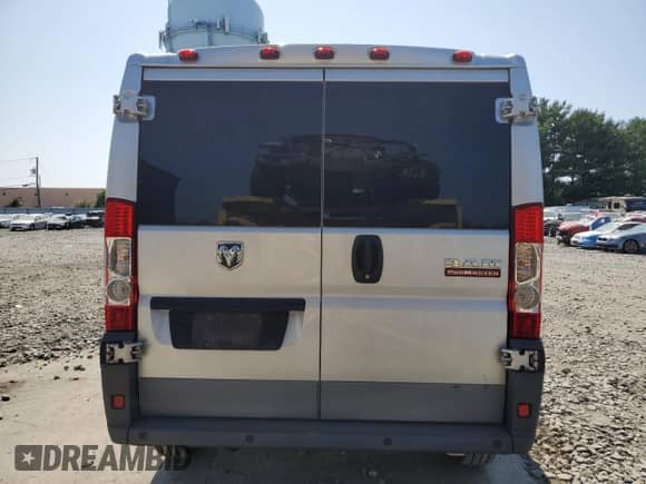 2016 Ram ProMaster Cargo с VIN 3C6TRVNG8GE105559, выставлен на аукционе Copart как лот 68694084 с пробегом 205 722 миль миль и Чистый • Clean title. История ставок и продаж доступна на DreamBid. Изображение 6.