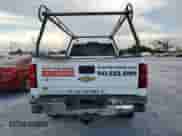 2015 Chevrolet Silverado 2500HD Work Truck z VIN 1GC1CUEG1FF636411, wystawiony jako Copart lot #63371555 z przebiegiem 68 441 mil mil oraz Szkoda całkowita • Salvage title. Historia ofert i sprzedaży dostępna na DreamBid. Obrazek 6.