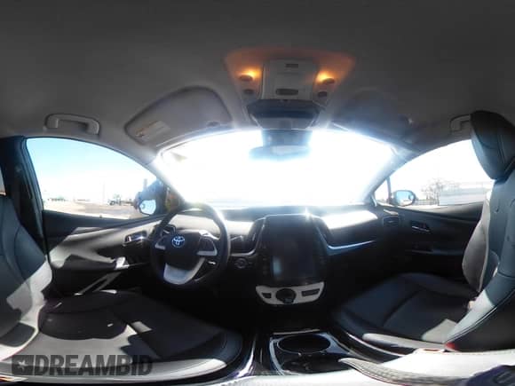 2018 Toyota Prius Plus z VIN JTDKARFP7J3075941, wystawiony jako IAAI lot #43061890 z przebiegiem 117 714 mil mil oraz . Historia ofert i sprzedaży dostępna na DreamBid. Obrazek 18.