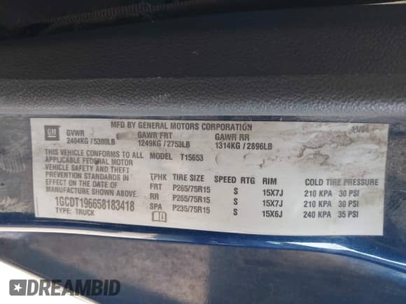 2005 Chevrolet Colorado LS Z71 with VIN 1GCDT196658183418, listed as a IAAI auction lot 42548992 with 247,703 mi miles and . Bid and sale history available at DreamBid. Image 9.