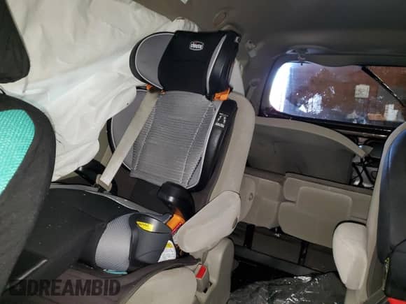 2018 Toyota Sienna LE z VIN 5TDJZ3DCXJS188945, wystawiony jako Copart lot #53684585 z przebiegiem Nie podano mil oraz Szkoda całkowita • Salvage title. Historia ofert i sprzedaży dostępna na DreamBid. Obrazek 11.