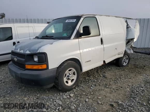2003 Chevrolet Express Cargo with VIN 1GCFG25T331166595, listed as a Copart auction lot 88467555 with 46,303 mi miles and Salvage title. Bid and sale history available at DreamBid. Image 1.