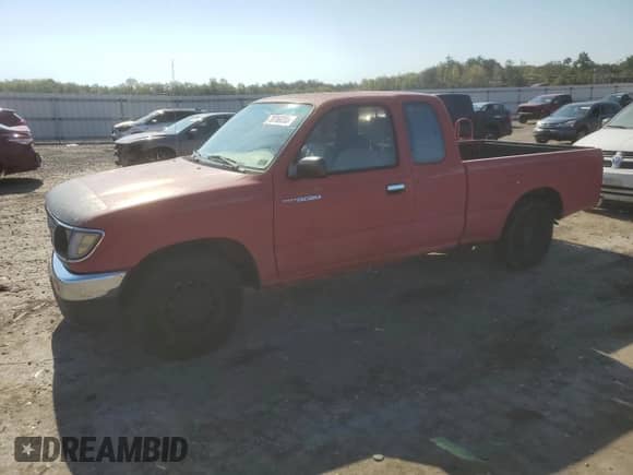 1995 Toyota Tacoma z VIN 4TAUN53B9SZ077425, wystawiony jako Copart lot #70768285 z przebiegiem 124 789 mil mil oraz Czysty tytuł • Clean title. Historia ofert i sprzedaży dostępna na DreamBid. Obrazek 1.