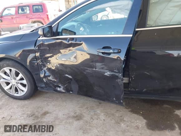 2024 Chevrolet Malibu LT с VIN 1G1ZD5ST5RF117060, выставлен на аукционе IAAI как лот 42757844 с пробегом 34 764 миль миль и . История ставок и продаж доступна на DreamBid. Изображение 6.