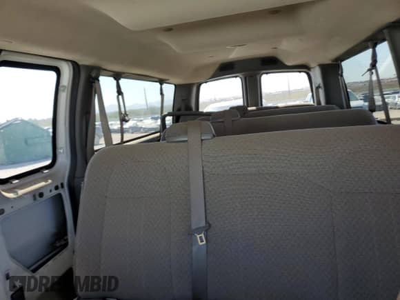 2020 Chevrolet Express Passenger LS с VIN 1GAZGNFG5L1272944, выставлен на аукционе Copart как лот 75927124 с пробегом 139 915 миль миль и Списание • Salvage title. История ставок и продаж доступна на DreamBid. Изображение 10.