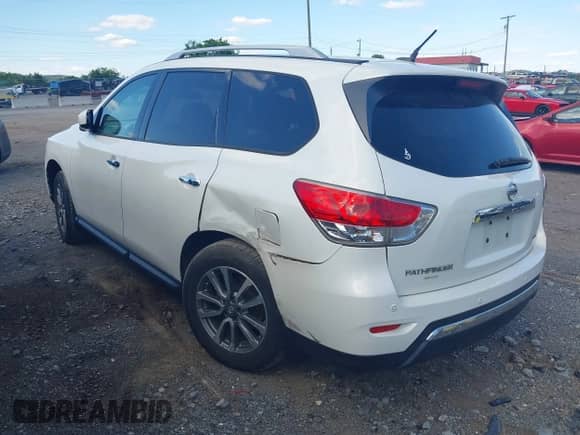 2013 Nissan Pathfinder SL with VIN 5N1AR2MN8DC634202, listed as a IAAI auction lot 42333625 with 183,994 mi miles and . Bid and sale history available at DreamBid. Image 3.