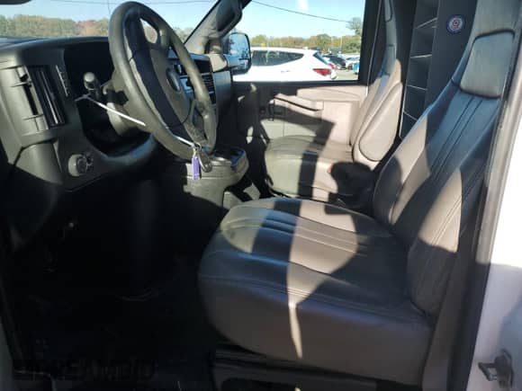 2020 Chevrolet Express Cargo с VIN 1GCWGAFP6L1134414, выставлен на аукционе Copart как лот 87265375 с пробегом Не указан миль и Чистый • Clean title. История ставок и продаж доступна на DreamBid. Изображение 7.