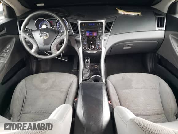 2014 Hyundai Sonata GLS z VIN 5NPEB4AC1EH815222, wystawiony jako Copart lot #86251395 z przebiegiem 171 053 mil mil oraz Czysty tytuł • Clean title. Historia ofert i sprzedaży dostępna na DreamBid. Obrazek 8.