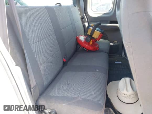 2001 Ford F-150 XL with VIN 2FTPX17Z31CA73099, listed as a IAAI auction lot 43477299 with 160,392 mi miles and . Bid and sale history available at DreamBid. Image 8.