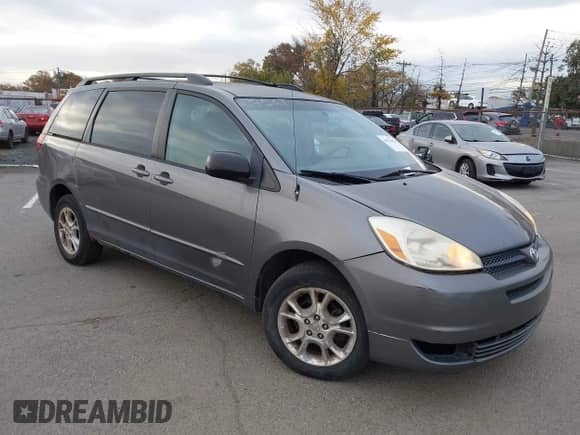 2005 Toyota Sienna LE with VIN 5TDBA23C65S051286, listed as a IAAI auction lot 43571163 with 110,701 mi miles and . Bid and sale history available at DreamBid. Image 1.