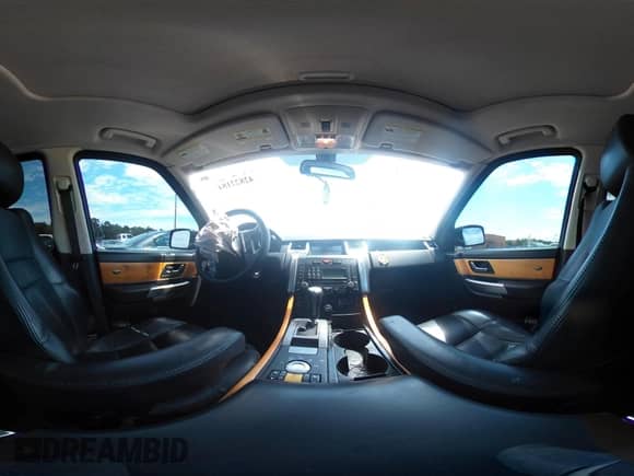 2009 Land Rover Range Rover Sport HSE with VIN SALSK25449A199208, listed as a IAAI auction lot 42822184 with 267,464 mi miles and . Bid and sale history available at DreamBid. Image 18.