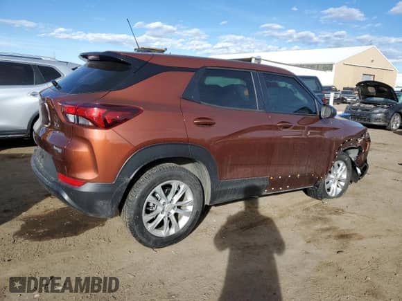 2021 Chevrolet TrailBlazer LS with VIN KL79MNSL0MB076812, listed as a Copart auction lot 46640155 with 20,763 mi miles and Salvage title. Bid and sale history available at DreamBid. Image 3.