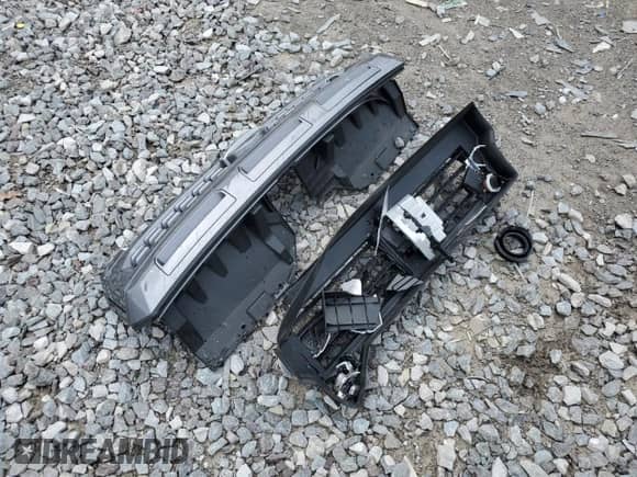 2025 Nissan Frontier SV z VIN 1N6ED1FK4SN612861, wystawiony jako Copart lot #55233235 z przebiegiem 5 001 mil mil oraz Szkoda całkowita • Salvage title. Historia ofert i sprzedaży dostępna na DreamBid. Obrazek 12.