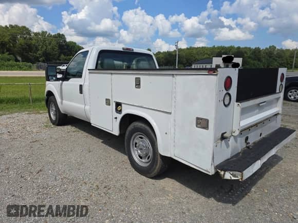 2012 Ford F-250 XL с VIN 1FDBF2A61CEA29662, выставлен на аукционе Copart как лот 68696445 с пробегом 83 789 миль миль и Чистый • Clean title. История ставок и продаж доступна на DreamBid. Изображение 3.