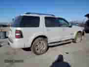 2006 Ford Explorer Limited z VIN 1FMEU75E56ZA25225, wystawiony jako Copart lot #42014685 z przebiegiem 165 185 mil mil oraz Czysty tytuł • Clean title. Historia ofert i sprzedaży dostępna na DreamBid. Obrazek 3.