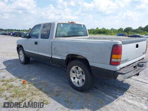 2002 GMC Sierra 1500 SLE с VIN 2GTEC19V721345759, выставлен на аукционе IAAI как лот 43026220 с пробегом 340 756 миль миль и . История ставок и продаж доступна на DreamBid. Изображение 3.