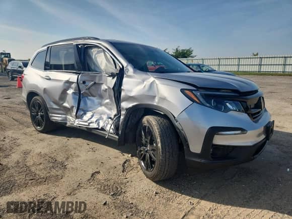 2021 Honda Pilot Special Edition with VIN 5FNYF6H20MB094740, listed as a Copart auction lot 81070225 with 50,160 mi miles and Salvage title. Bid and sale history available at DreamBid. Image 4.