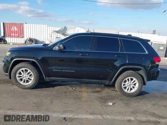 2018 Jeep Grand Cherokee Altitude z VIN 1C4RJEAGXJC192976, wystawiony jako IAAI lot #41372728 z przebiegiem 104 607 mil mil oraz . Historia ofert i sprzedaży dostępna na DreamBid. Obrazek 14.