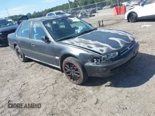 1992 Honda Accord with VIN 1HGCB765XNA117011, listed as a IAAI auction lot 43349494 with 347,242 mi miles and . Bid and sale history available at DreamBid. Image 1.