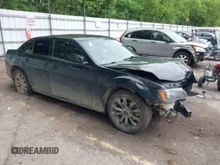 2014 Chrysler 300 S with VIN 2C3CCAGG7EH374402, listed as a IAAI auction lot 39421365 with Not provided miles and . Bid and sale history available at DreamBid. Image 1.