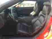 2013 Chevrolet Corvette 1LT z VIN 1G1YE2DWXD5103782, wystawiony jako Copart lot #69299815 z przebiegiem 29 149 mil mil oraz Szkoda całkowita • Salvage title. Historia ofert i sprzedaży dostępna na DreamBid. Obrazek 7.